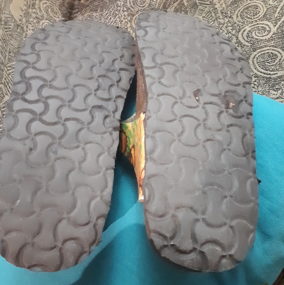 Papillio Birkenstock sandals size 40 woman’s 9 ( more like a 10)Men’s 7 - Picture 4 of 5